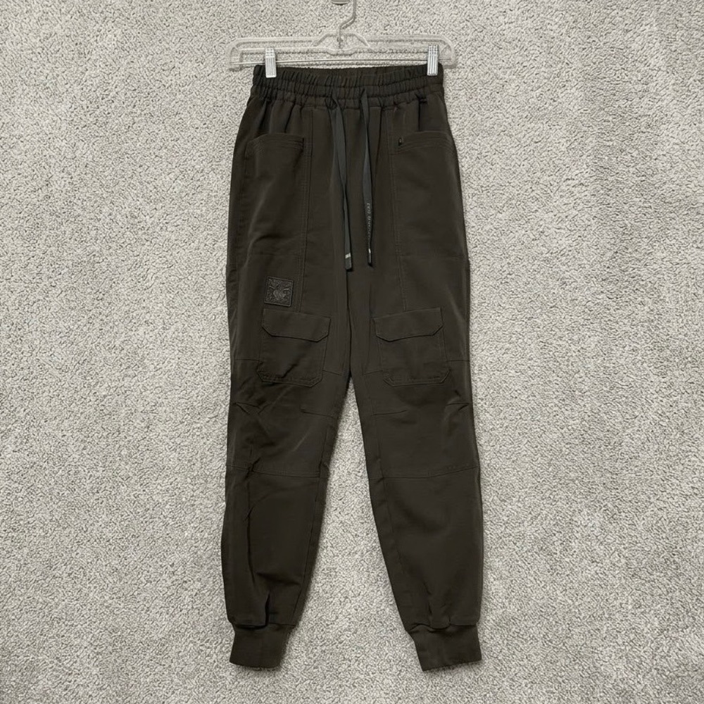 FIGS x Star Wars Mandalorian Cargo Scrub Pants Brown XXS Petite 1000046P
